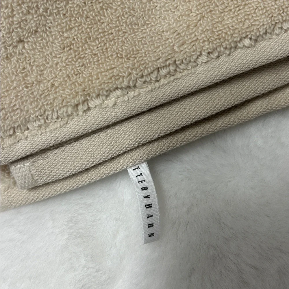 Pottery Barn hydrocotton quick dry bath towel and hand towel - Picture 2 of 3